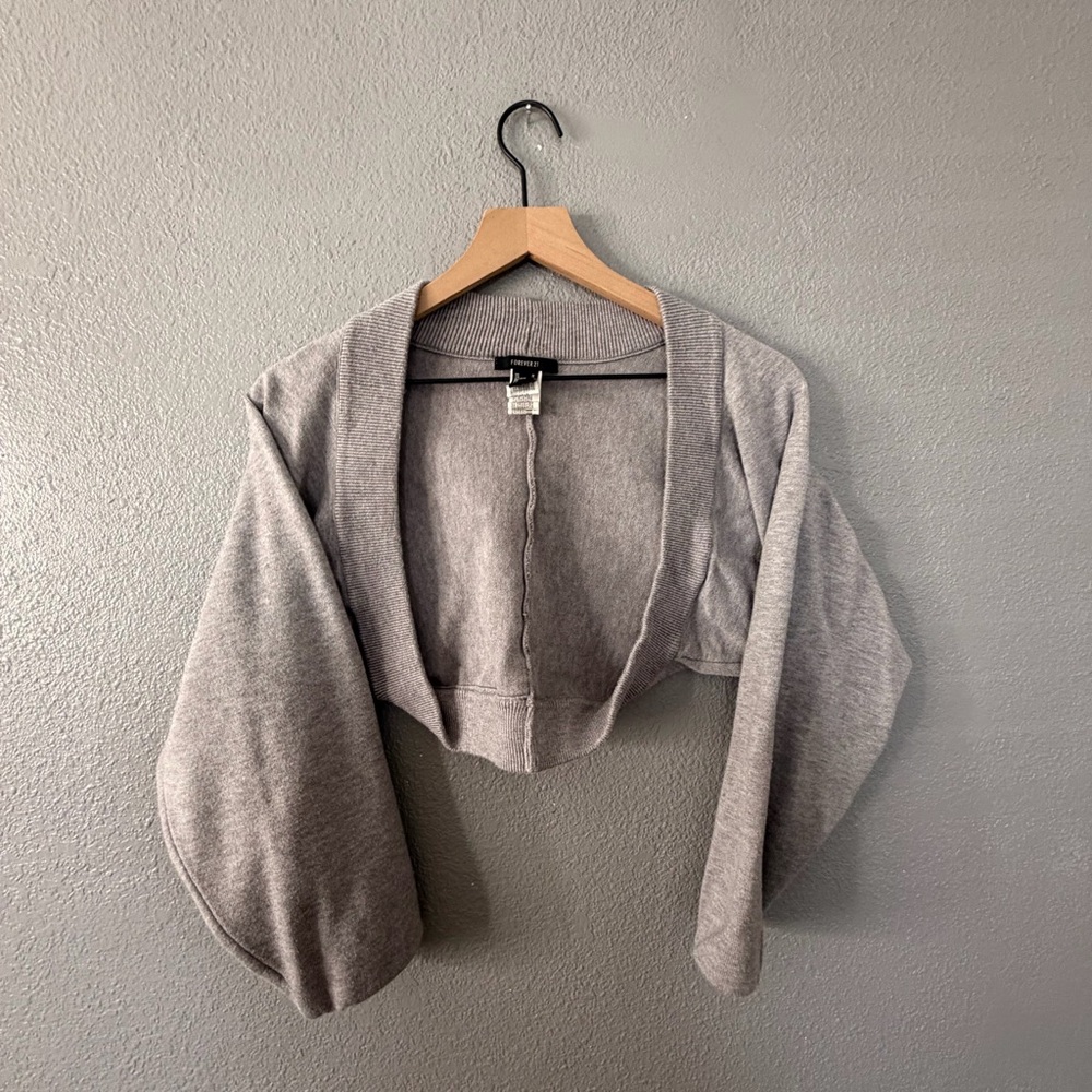 Gray Women's crop top cardigan